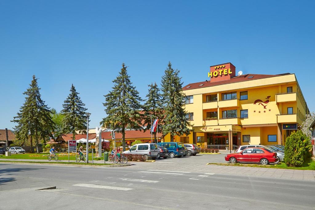 Hotel Picok Ðurđevac Exterior foto